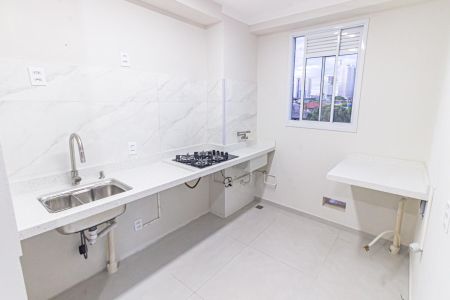 Apartamento para alugar com 37m², 2 quartos e sem vaga Apartamento para alugar com 37m², 2 quartos e sem vagaCozinha e Área de Serviço