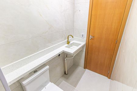 Apartamento para alugar com 37m², 2 quartos e sem vaga Apartamento para alugar com 37m², 2 quartos e sem vagaBanheiro
