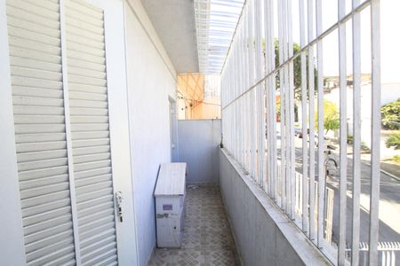 Casa à venda com 180m², 4 quartos e 2 vagasSacada Quartos 1 e 2