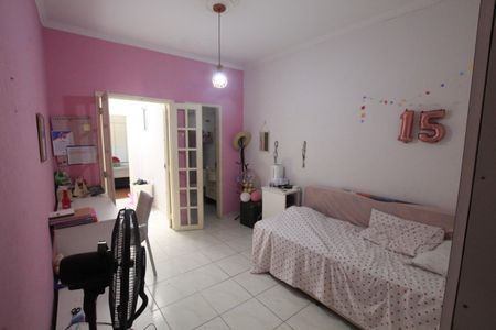 Casa à venda com 180m², 4 quartos e 2 vagasSuíte 2