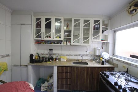 Casa à venda com 180m², 4 quartos e 2 vagasCozinha