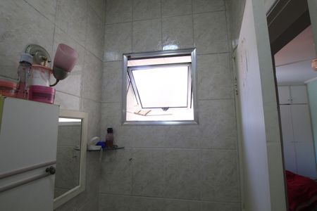 Casa à venda com 180m², 4 quartos e 2 vagasBanheiro da Suíte 1