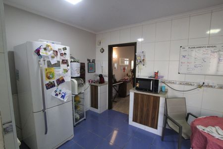 Casa à venda com 180m², 4 quartos e 2 vagasCozinha