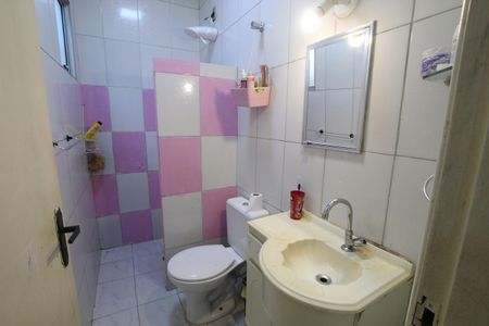 Casa à venda com 180m², 4 quartos e 2 vagasBanheiro da Suíte 2