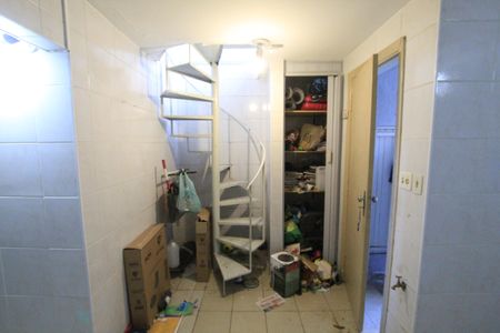 Casa à venda com 180m², 4 quartos e 2 vagasGaragem