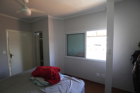 Casa à venda com 180m², 4 quartos e 2 vagasSuíte 1