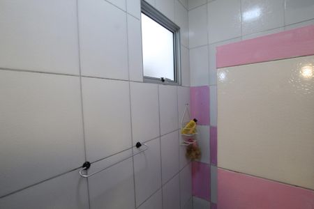 Casa à venda com 180m², 4 quartos e 2 vagasBanheiro da Suíte 2