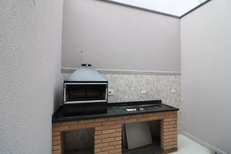 Casa à venda com 80m², 2 quartos e 2 vagasChurrasqueira