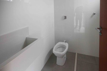Casa à venda com 80m², 2 quartos e 2 vagasBanheiro da Suite