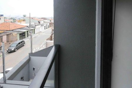 Casa à venda com 80m², 2 quartos e 2 vagasVaranda
