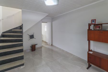 Casa à venda com 103m², 2 quartos e 2 vagas Casa à venda com 103m², 2 quartos e 2 vagasSala