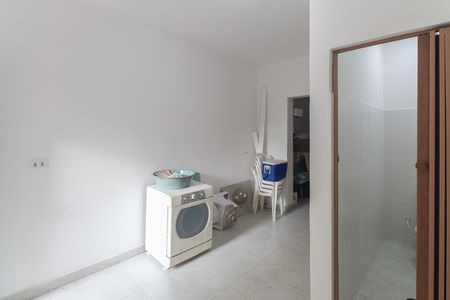 Casa à venda com 103m², 2 quartos e 2 vagas Casa à venda com 103m², 2 quartos e 2 vagasCozinha