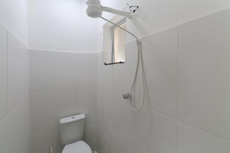 Casa à venda com 103m², 2 quartos e 2 vagas Casa à venda com 103m², 2 quartos e 2 vagasBanheiro 2