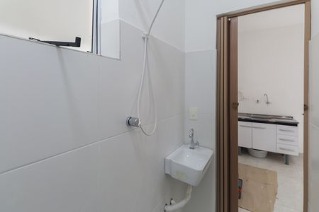 Casa à venda com 103m², 2 quartos e 2 vagas Casa à venda com 103m², 2 quartos e 2 vagasBanheiro 2