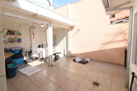 Casa à venda com 126m², 2 quartos e 1 vagaÁrea de Serviço