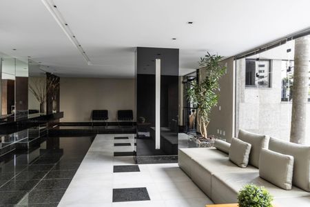 Apartamento para alugar com 176m², 4 quartos e 3 vagas Apartamento para alugar com 176m², 4 quartos e 3 vagasHall de entrada