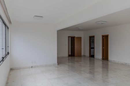 Sala de apartamento para alugar com 4 quartos, 176m² em Belvedere, Belo Horizonte
