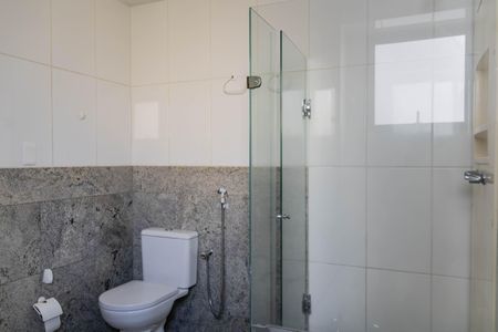 Apartamento para alugar com 176m², 4 quartos e 3 vagas Apartamento para alugar com 176m², 4 quartos e 3 vagasBanheiro da Suíte 1