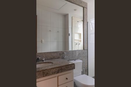 Apartamento para alugar com 176m², 4 quartos e 3 vagas Apartamento para alugar com 176m², 4 quartos e 3 vagasBanheiro da Suíte 2