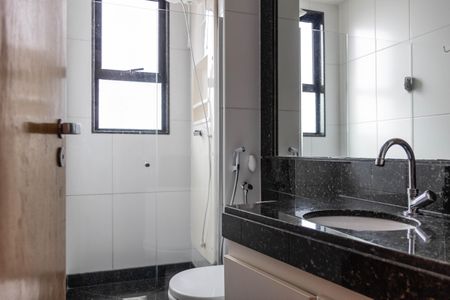 Apartamento para alugar com 176m², 4 quartos e 3 vagas Apartamento para alugar com 176m², 4 quartos e 3 vagasBanheiro Social