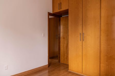 Apartamento para alugar com 176m², 4 quartos e 3 vagas Apartamento para alugar com 176m², 4 quartos e 3 vagasQuarto 2