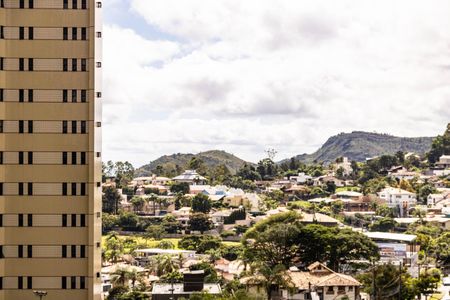 Apartamento para alugar com 176m², 4 quartos e 3 vagas Apartamento para alugar com 176m², 4 quartos e 3 vagasVista do Quarto 2