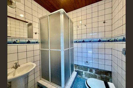 Casa para alugar com 506m², 4 quartos e 5 vagas Casa para alugar com 506m², 4 quartos e 5 vagasBanheiro