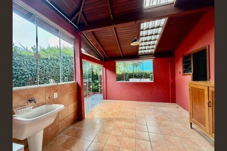 Casa para alugar com 506m², 4 quartos e 5 vagas Casa para alugar com 506m², 4 quartos e 5 vagasÁrea de serviço