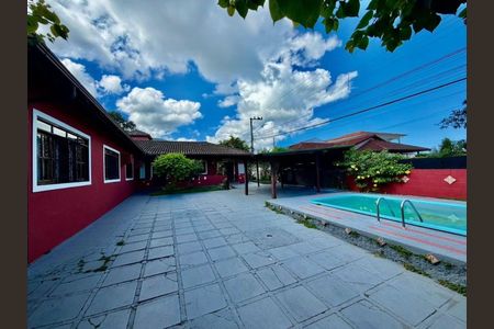 Casa para alugar com 506m², 4 quartos e 5 vagas Casa para alugar com 506m², 4 quartos e 5 vagasPiscina