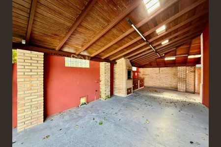 Casa para alugar com 506m², 4 quartos e 5 vagas Casa para alugar com 506m², 4 quartos e 5 vagasÁrea externa