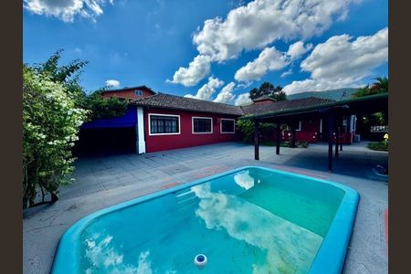 Casa para alugar com 506m², 4 quartos e 5 vagas Casa para alugar com 506m², 4 quartos e 5 vagasPiscina