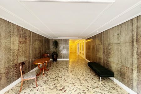 Apartamento à venda com 189m², 3 quartos e 1 vaga Apartamento à venda com 189m², 3 quartos e 1 vagahall de entrada