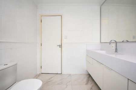 Apartamento à venda com 189m², 3 quartos e 1 vaga Apartamento à venda com 189m², 3 quartos e 1 vagabanheiro quarto 2
