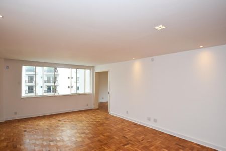 Apartamento à venda com 189m², 3 quartos e 1 vaga Apartamento à venda com 189m², 3 quartos e 1 vagaSala 1