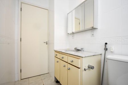 Apartamento à venda com 189m², 3 quartos e 1 vaga Apartamento à venda com 189m², 3 quartos e 1 vagabanheiro