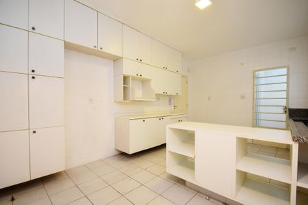 Apartamento à venda com 189m², 3 quartos e 1 vaga Apartamento à venda com 189m², 3 quartos e 1 vagacozinha