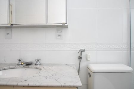 Apartamento à venda com 189m², 3 quartos e 1 vaga Apartamento à venda com 189m², 3 quartos e 1 vagabanheiro