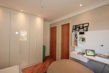 Apartamento à venda com 145m², 3 quartos e 2 vagasSuíte 2