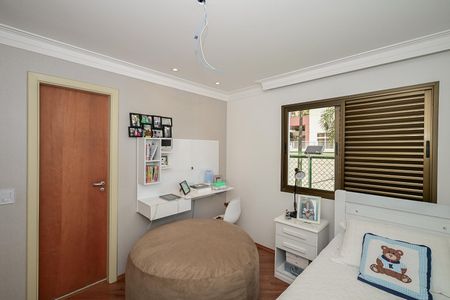 Apartamento à venda com 145m², 3 quartos e 2 vagasSuíte 2