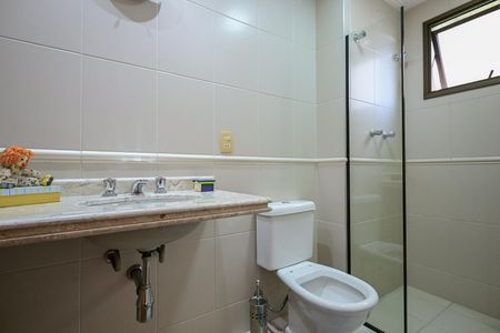 Apartamento à venda com 145m², 3 quartos e 2 vagasBanheiro Suíte 2