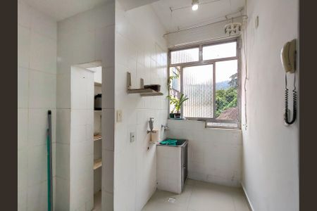 Apartamento para alugar com 60m², 2 quartos e 1 vaga Apartamento para alugar com 60m², 2 quartos e 1 vagaCozinha e Área de Serviço