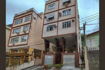 Apartamento para alugar com 60m², 2 quartos e 1 vaga Apartamento para alugar com 60m², 2 quartos e 1 vagaFachada e portaria