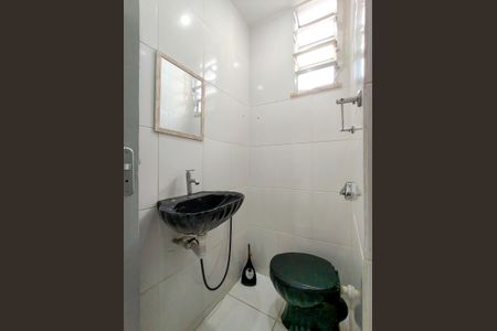 Apartamento para alugar com 60m², 2 quartos e 1 vaga Apartamento para alugar com 60m², 2 quartos e 1 vagaBanheiro Corredor