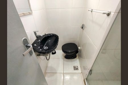 Apartamento para alugar com 60m², 2 quartos e 1 vaga Apartamento para alugar com 60m², 2 quartos e 1 vagaBanheiro Corredor