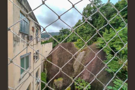 Apartamento para alugar com 60m², 2 quartos e 1 vaga Apartamento para alugar com 60m², 2 quartos e 1 vagaCozinha e Área de Serviço