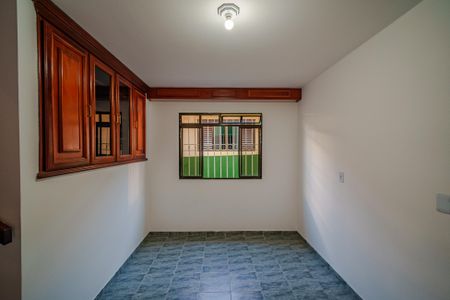 Casa para alugar com 160m², 4 quartos e 2 vagas Casa para alugar com 160m², 4 quartos e 2 vagasCopa
