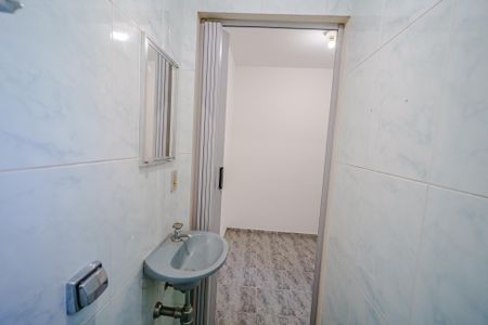 Casa para alugar com 160m², 4 quartos e 2 vagas Casa para alugar com 160m², 4 quartos e 2 vagasBanheiro suíte 2
