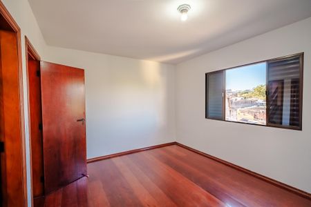 Casa para alugar com 160m², 4 quartos e 2 vagas Casa para alugar com 160m², 4 quartos e 2 vagasSuíte