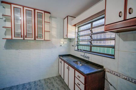 Casa para alugar com 160m², 4 quartos e 2 vagas Casa para alugar com 160m², 4 quartos e 2 vagasCozinha