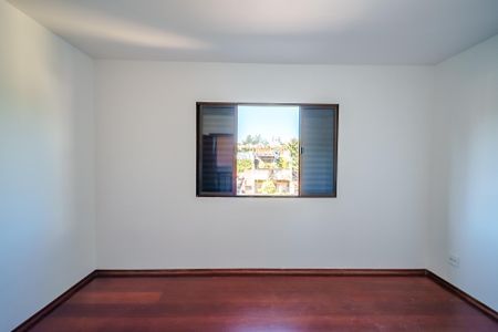 Casa para alugar com 160m², 4 quartos e 2 vagas Casa para alugar com 160m², 4 quartos e 2 vagasSuíte
